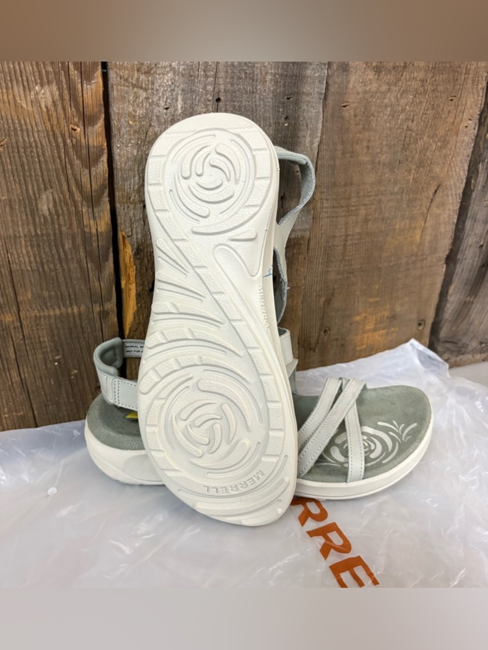 NWT Merrell Women's Comfortable Strappy Sandals - Picture 5 of 5
